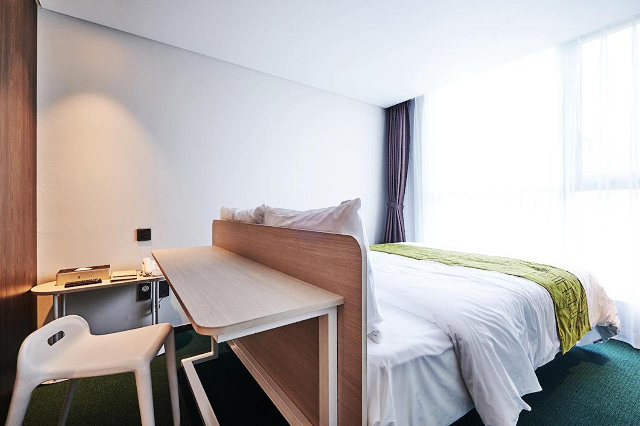 Jeju Pureun Hotel Seogwipo-stad Buitenkant foto