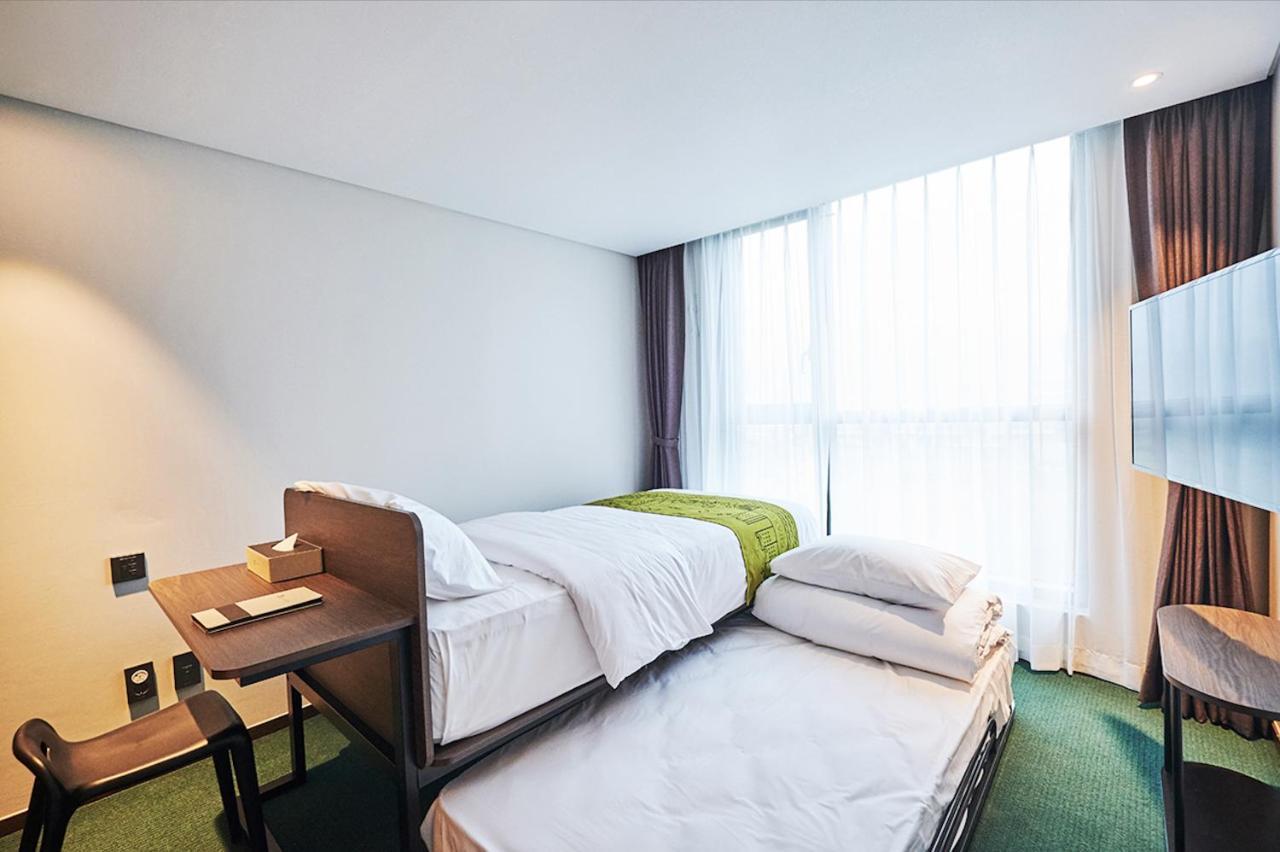 Jeju Pureun Hotel Seogwipo-stad Buitenkant foto